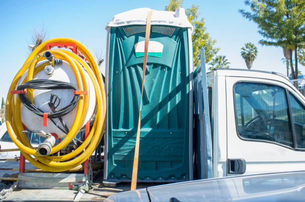 Best Porta potty cleaning services  in Country Clu, FL